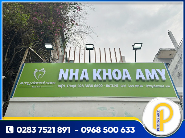 Bảng hiệu chữ nổi